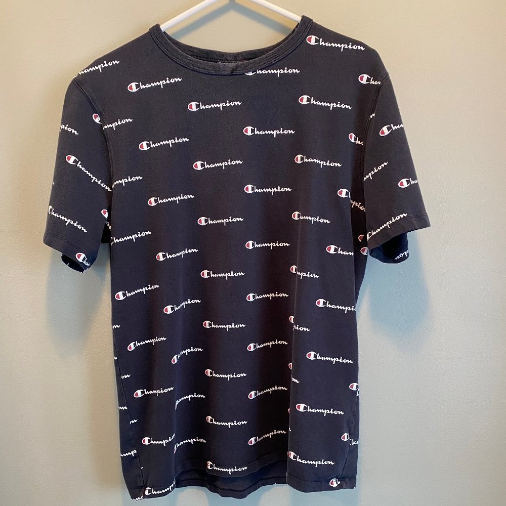 Champion All Over Print T-Shirt Men's Size Large ( 139 A )